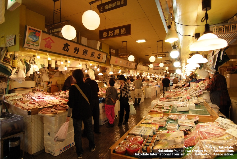 はこだて自由市場　函館　観光名所　人気スポット　見どころ　北海道　道南　観光　旅行　おすすめ