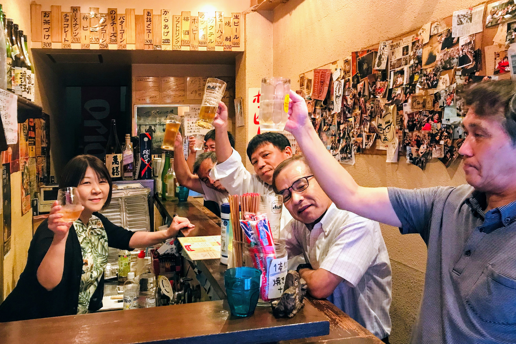 夜の鹿児島繁華街をさるく 温泉と市場と立ち飲み屋で地元に触れる旅 九州の観光情報はfeel Kyushu