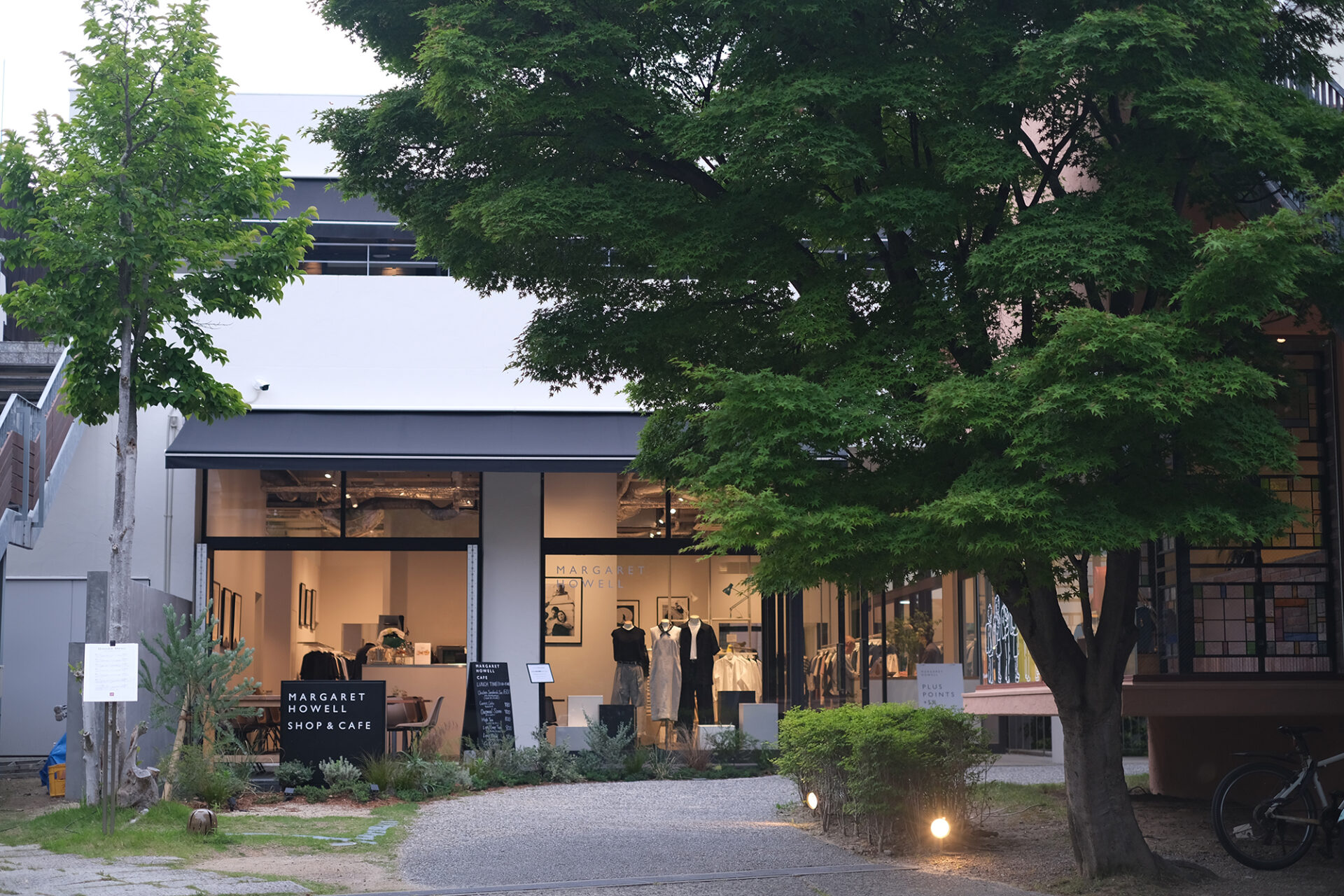 マーガレットハウエルカフェ天神店