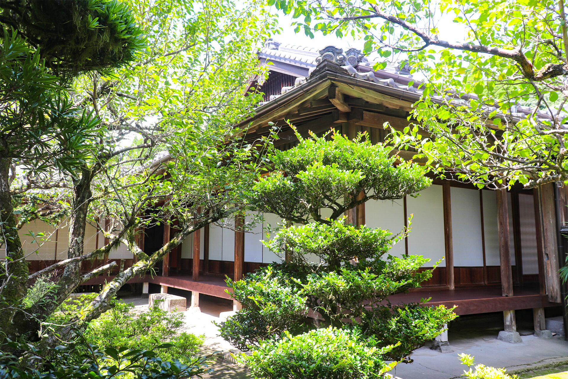 ②沈壽官窯 茶室「鶴壽軒」(かくじゅけん)