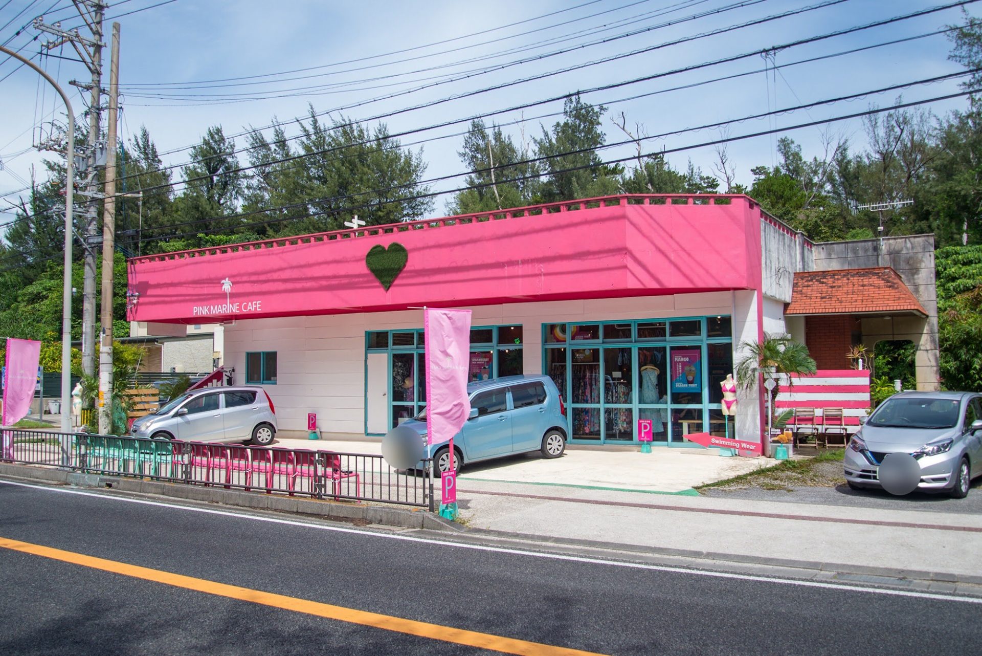 写真映えすること間違いなし 沖縄の かわいい が詰まったお店 恩納村の Pink Marine Cafe 沖縄の観光情報はfeel Okinawa
