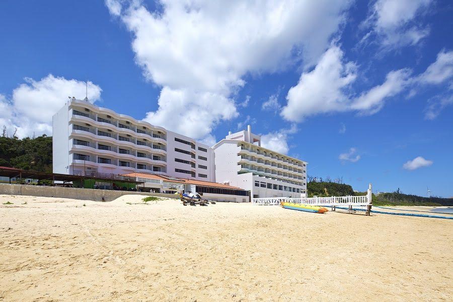 ビーチ近くの沖縄ホテル「リゾートホテル ベル パライソ」