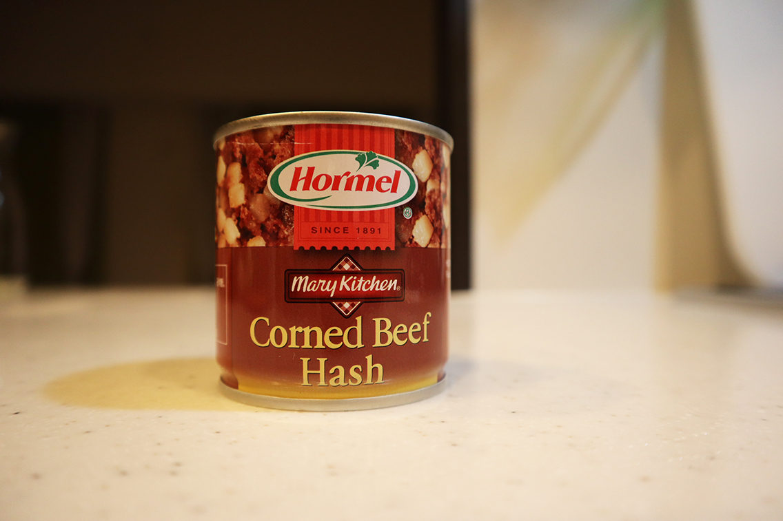 刻んだお肉とじゃがいもの旨味が詰まった「コンビーフハッシュ」