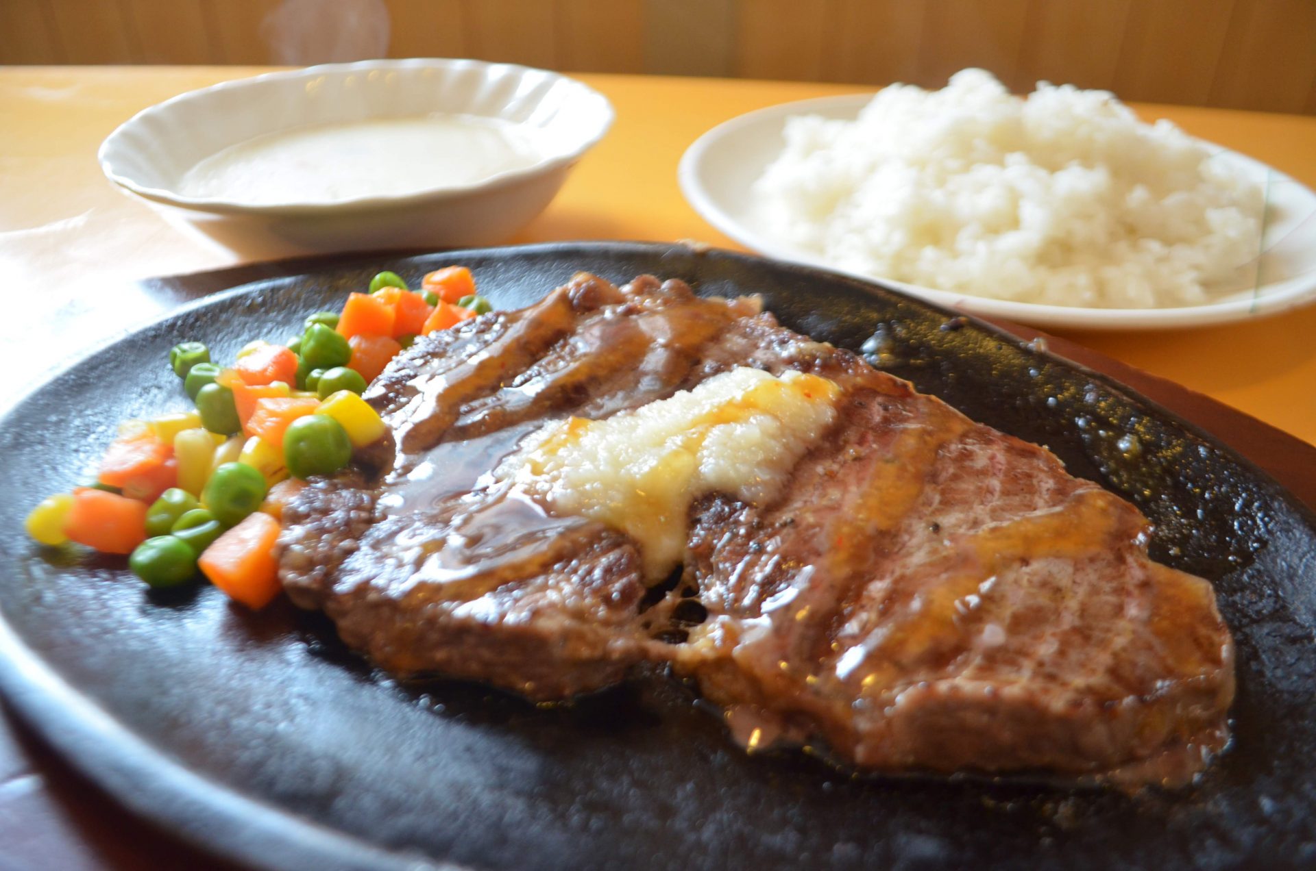 ライス スープ食べ放題のステーキが700円 名護市の レストラン海洋 沖縄の観光情報はfeel Okinawa