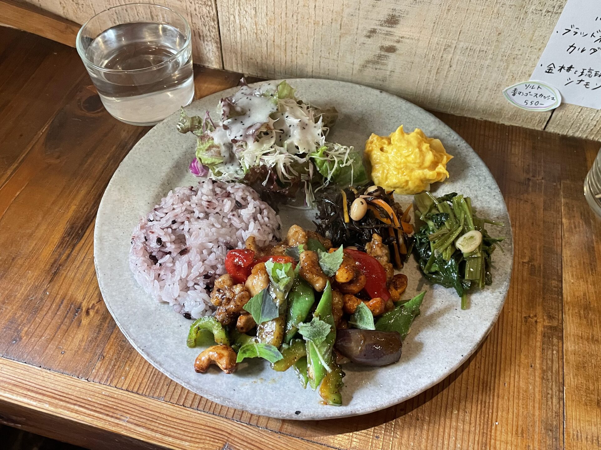 soi 那覇 カフェ 国際通り ランチ