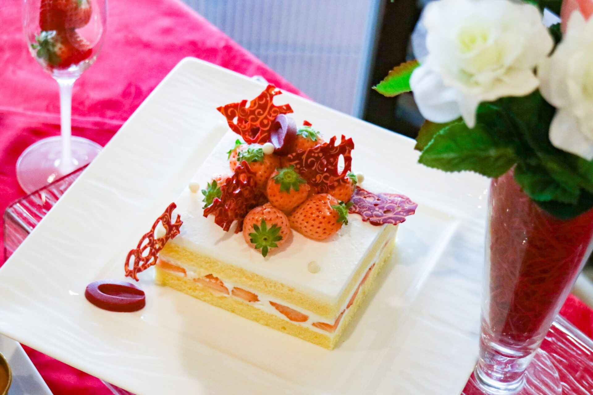 沖縄 スイーツ ブッフェ　食べ 放題　バイキング　カヌチャリゾート　名護市　苺のショートケーキ