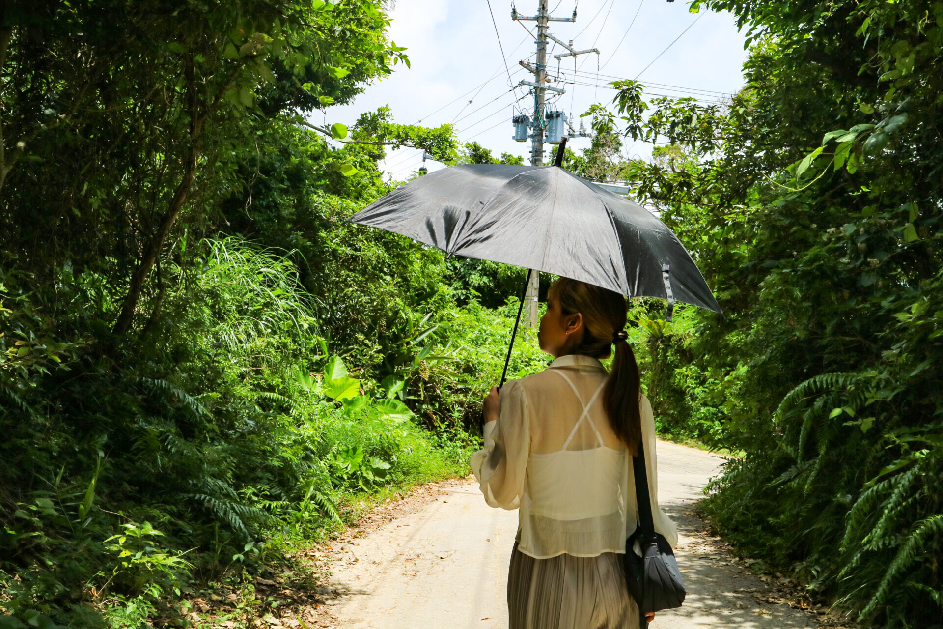 CAVE OKINAWA　うるま市　鍾乳洞　沖縄　観光　旅行