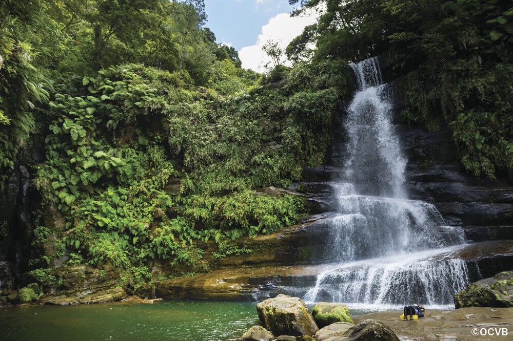 ナーラの滝　西表島　滝　亜熱帯　自然　観光　旅行　沖縄　おすすめ　離島